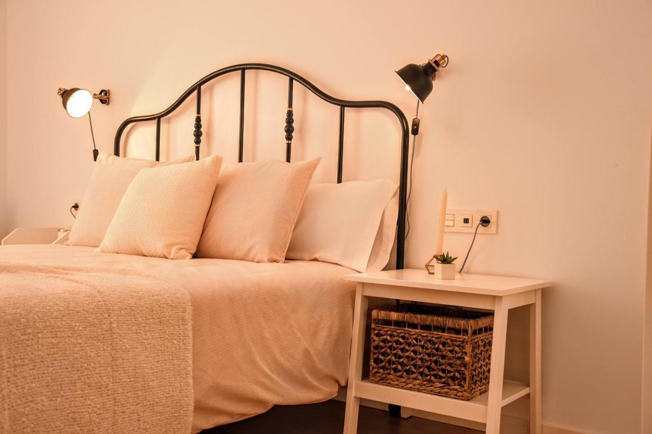 Arco Da Vella Apartamentos บียานูเอบา เด อาโรซา ภายนอก รูปภาพ