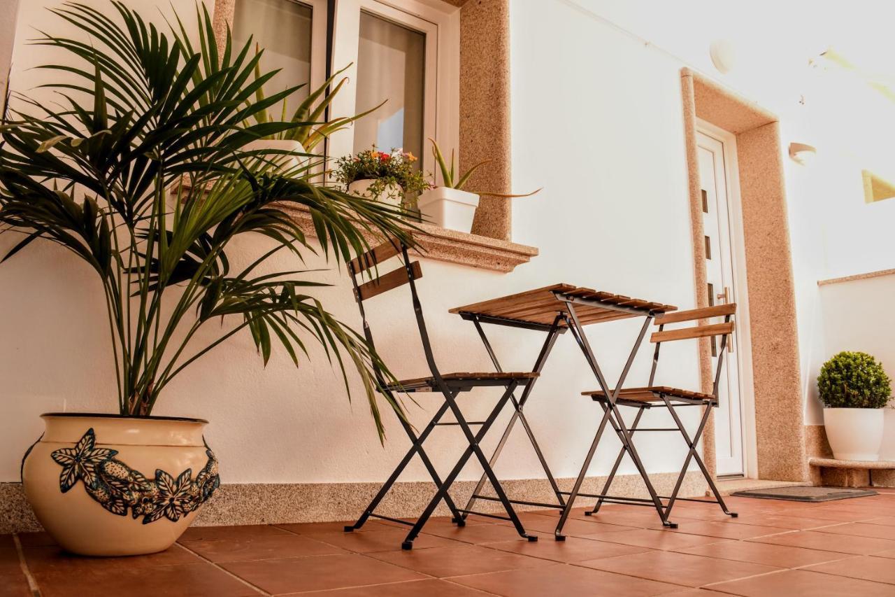 Arco Da Vella Apartamentos บียานูเอบา เด อาโรซา ภายนอก รูปภาพ