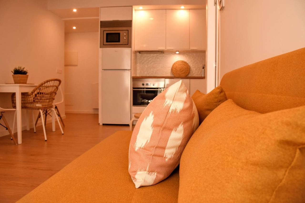 Arco Da Vella Apartamentos บียานูเอบา เด อาโรซา ภายนอก รูปภาพ
